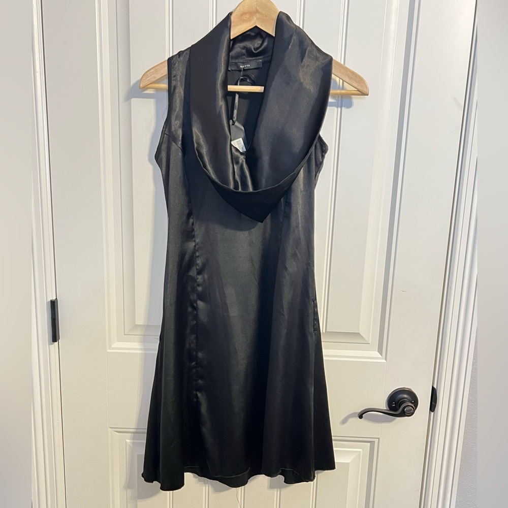 #5924. Maeva Made in Italy Sleeveless Sleek Black Cowl Neck Dress. Size 6. NWT